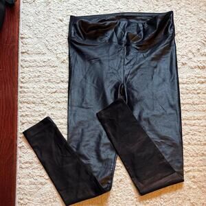 Koral shinny leggings EUC like new size medium